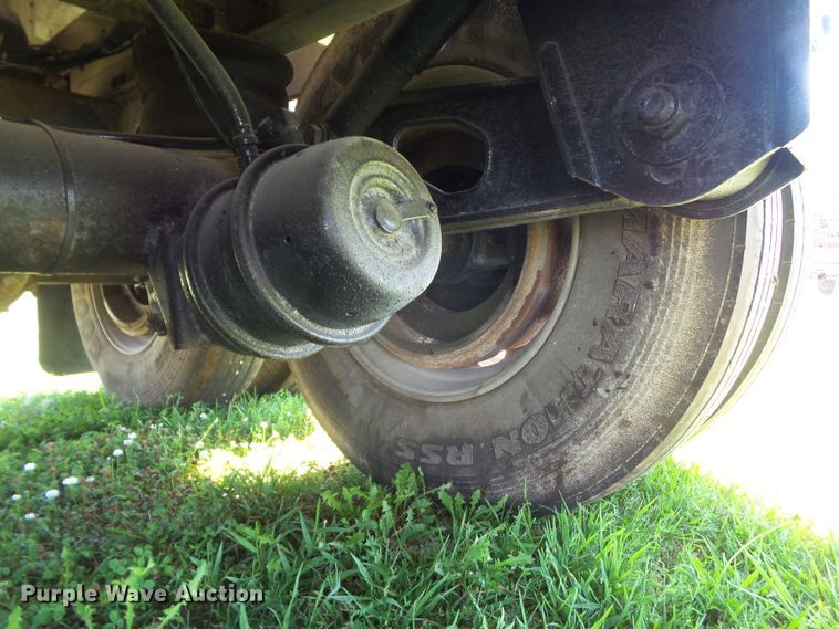 image for item DF0855 2014 Corn Husker 800ALSR-121713-7874 double hopper bottom grain trailer