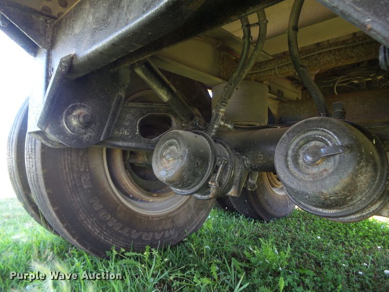 image for item DF0855 2014 Corn Husker 800ALSR-121713-7874 double hopper bottom grain trailer