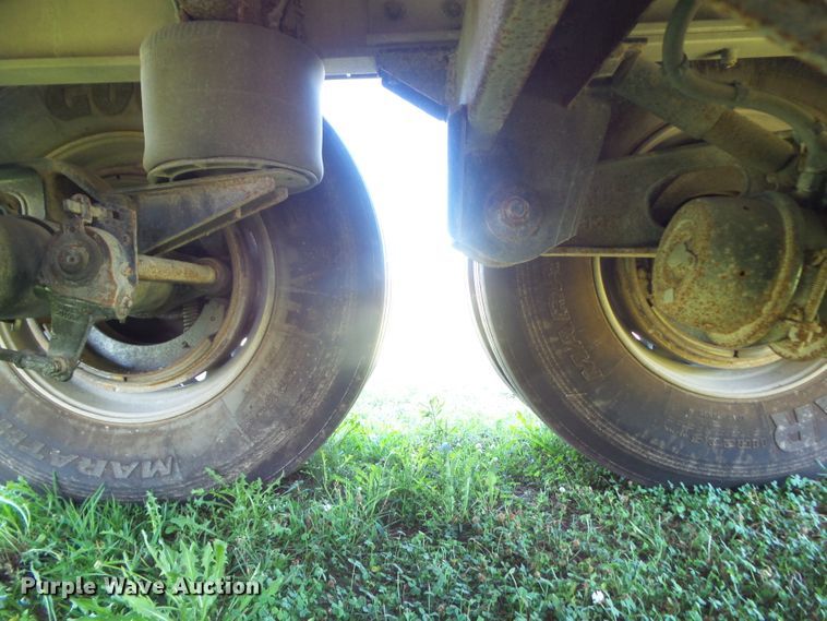 image for item DF0855 2014 Corn Husker 800ALSR-121713-7874 double hopper bottom grain trailer