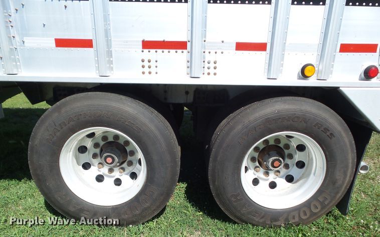 image for item DF0855 2014 Corn Husker 800ALSR-121713-7874 double hopper bottom grain trailer