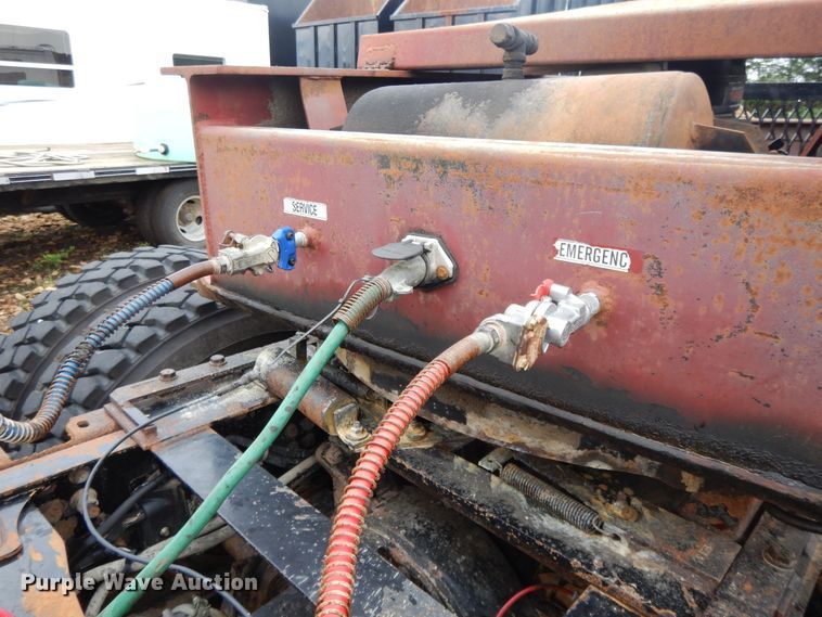 image for item DF5167 2004 Witzco Challenger RG35 lowboy equipment trailer