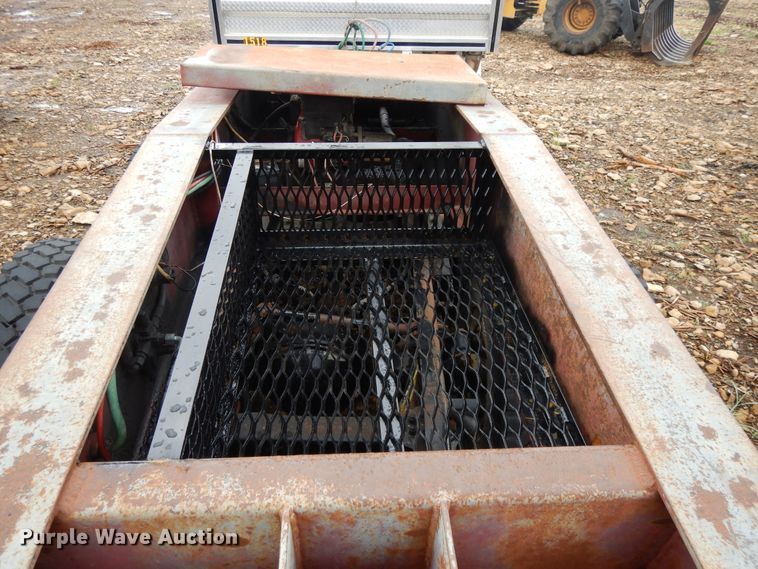 image for item DF5167 2004 Witzco Challenger RG35 lowboy equipment trailer