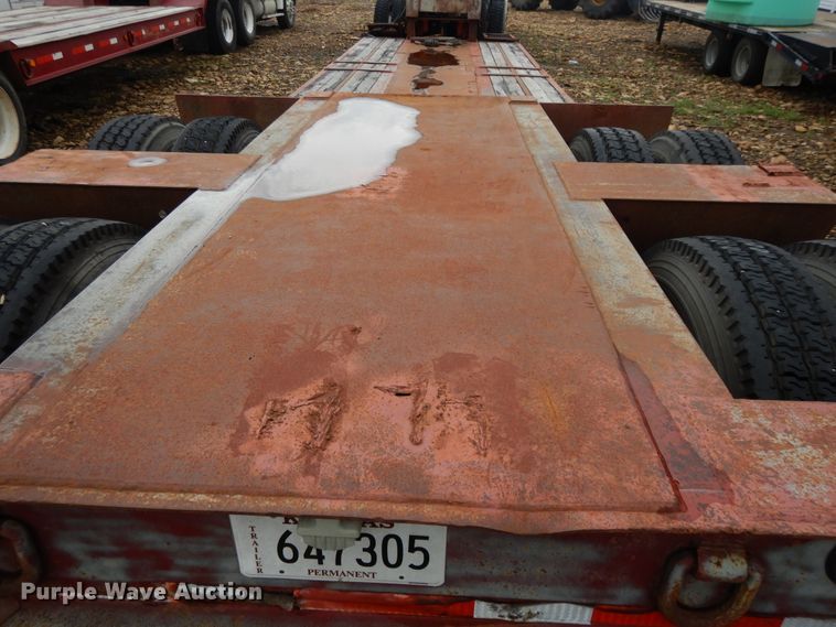 image for item DF5167 2004 Witzco Challenger RG35 lowboy equipment trailer