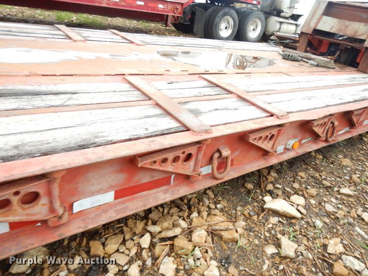 image for item DF5167 2004 Witzco Challenger RG35 lowboy equipment trailer