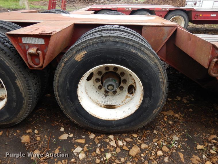 image for item DF5167 2004 Witzco Challenger RG35 lowboy equipment trailer