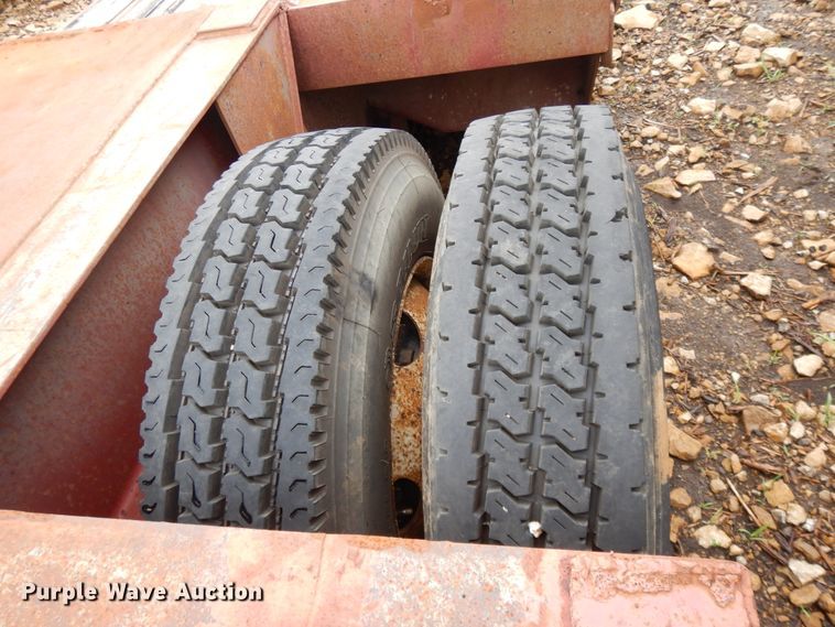 image for item DF5167 2004 Witzco Challenger RG35 lowboy equipment trailer