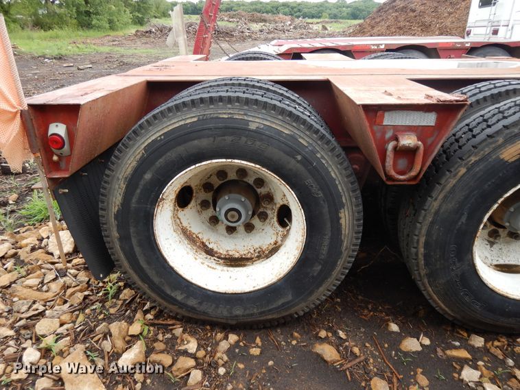 image for item DF5167 2004 Witzco Challenger RG35 lowboy equipment trailer