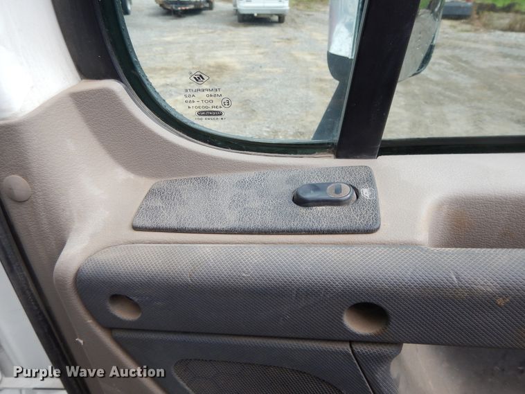 image for item DF5241 2008 Freightliner Cascadia  semi truck