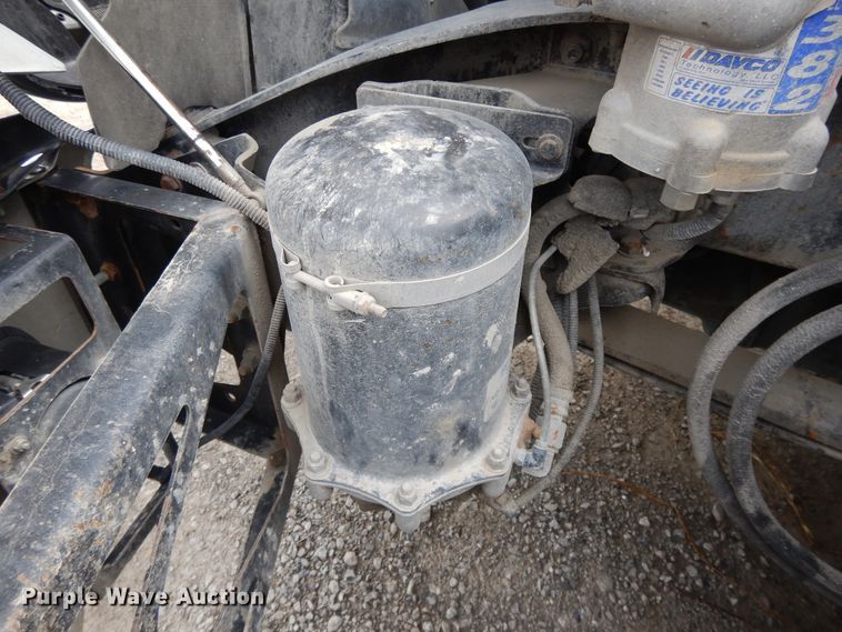 image for item DF5241 2008 Freightliner Cascadia  semi truck