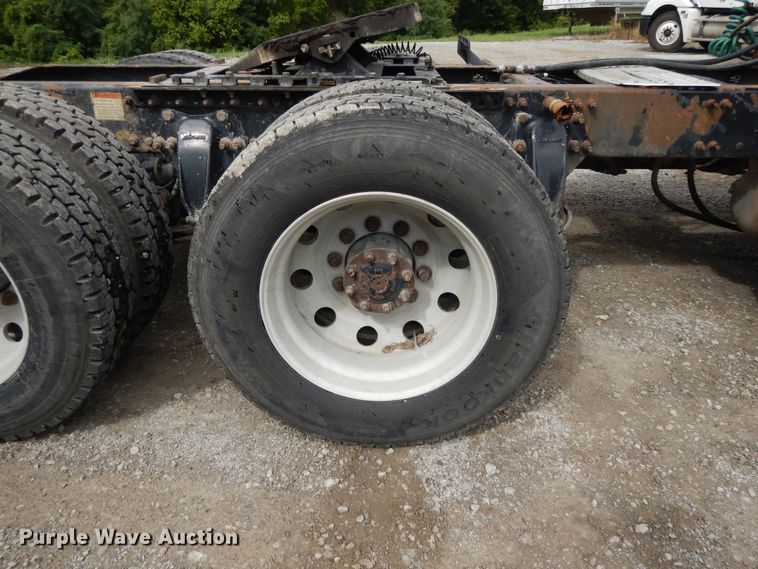 image for item DF5241 2008 Freightliner Cascadia  semi truck