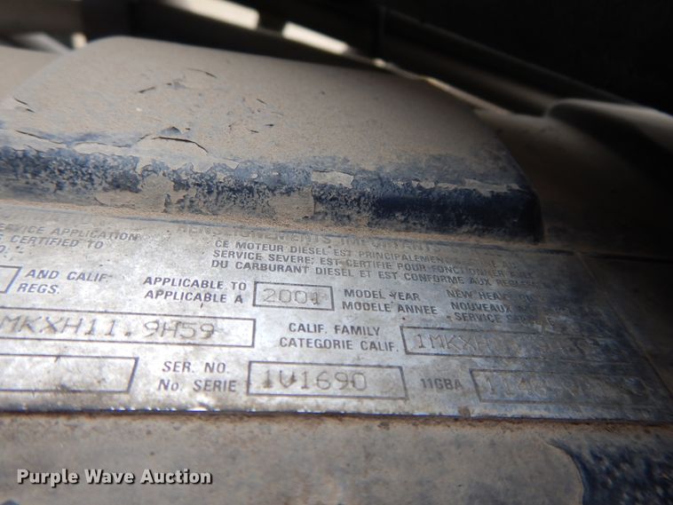 image for item DF5245 2002 Mack CH613  semi truck