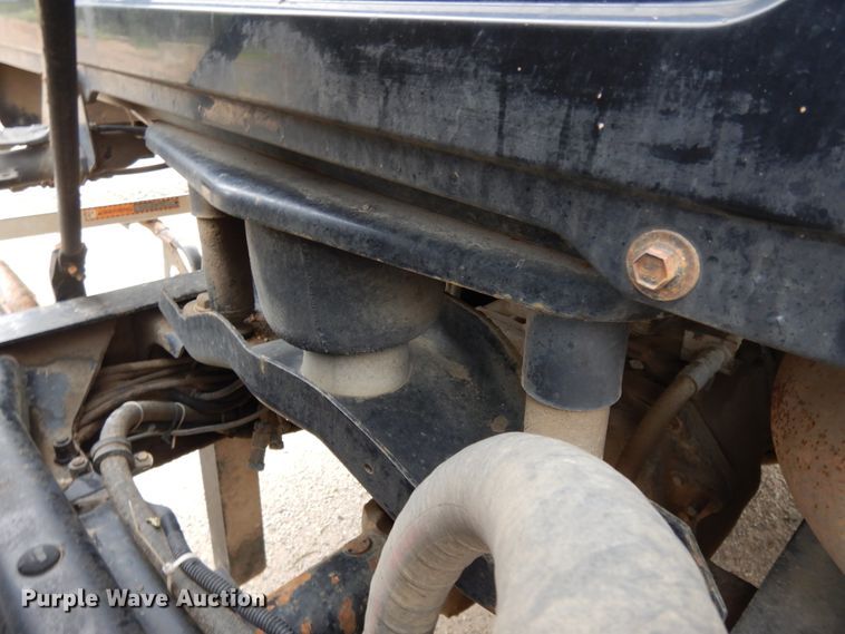 image for item DF5245 2002 Mack CH613  semi truck