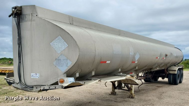 image for item DF7518 1971 VIM tank trailer