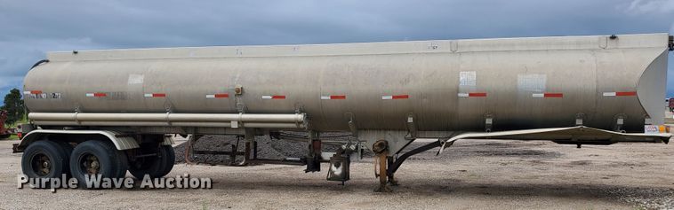 image for item DF7518 1971 VIM tank trailer