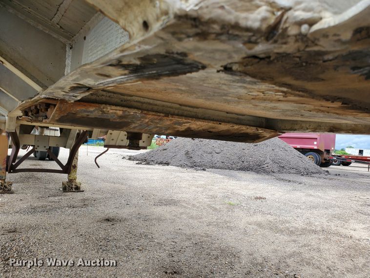 image for item DF7518 1971 VIM tank trailer