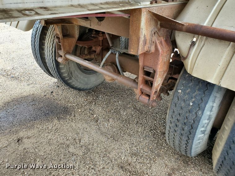 image for item DF7518 1971 VIM tank trailer