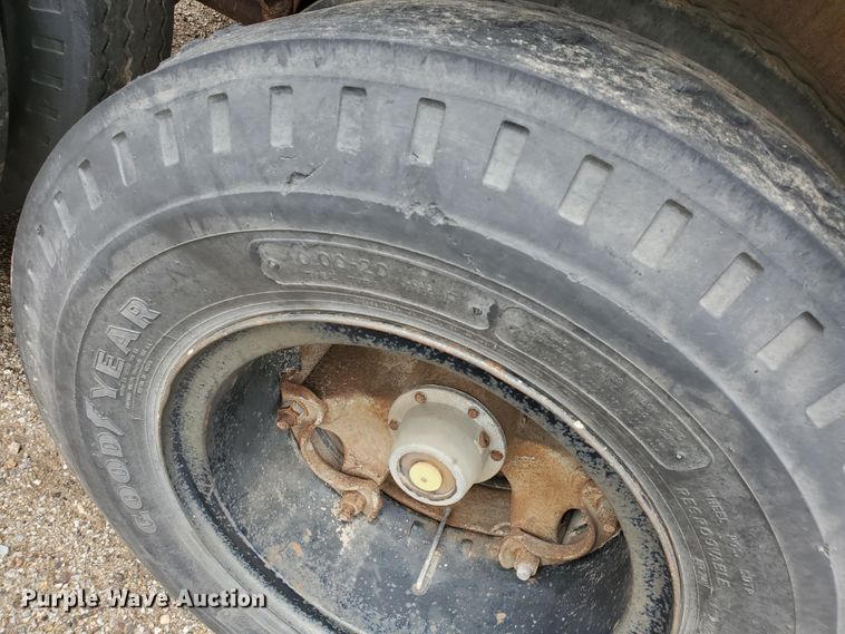 image for item DF7518 1971 VIM tank trailer