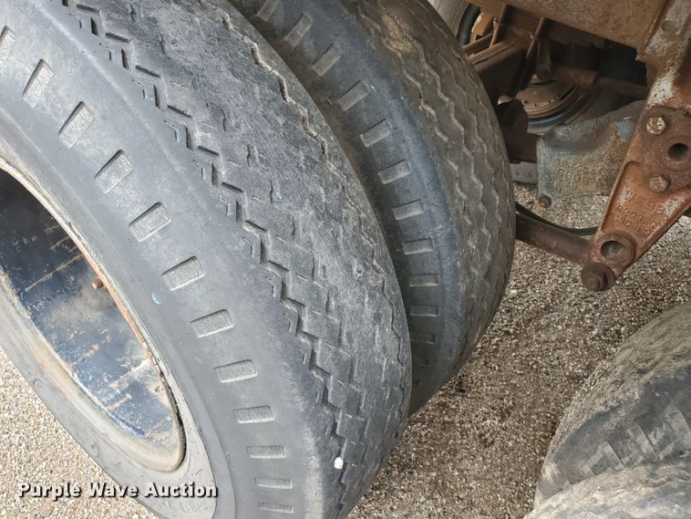 image for item DF7518 1971 VIM tank trailer