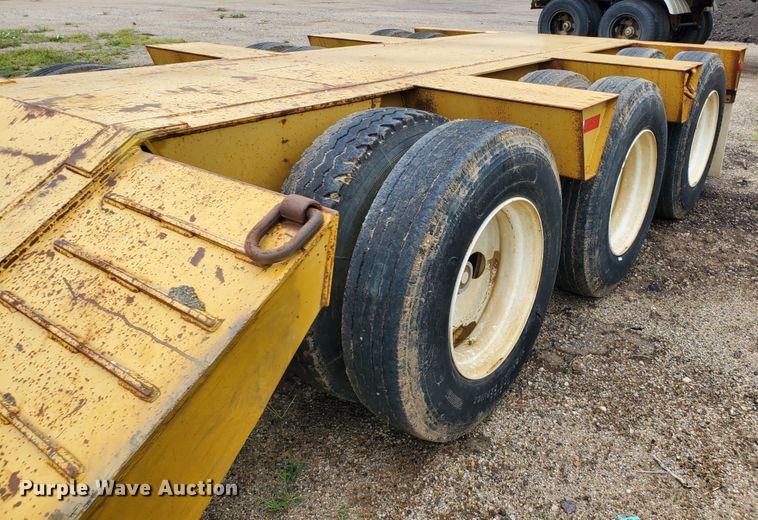 image for item DF7519 2013 Witzco Challenger RG-50 lowboy equipment trailer
