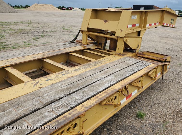image for item DF7519 2013 Witzco Challenger RG-50 lowboy equipment trailer