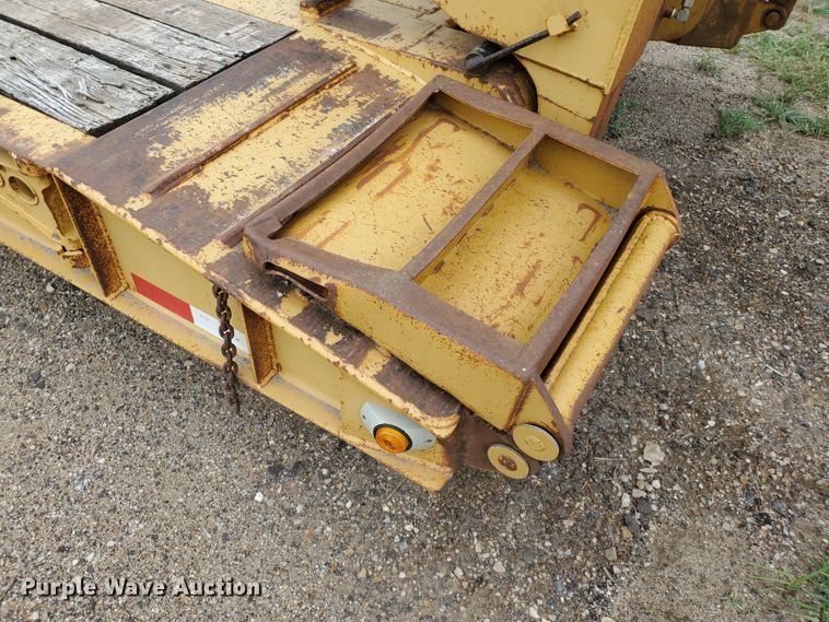 image for item DF7519 2013 Witzco Challenger RG-50 lowboy equipment trailer