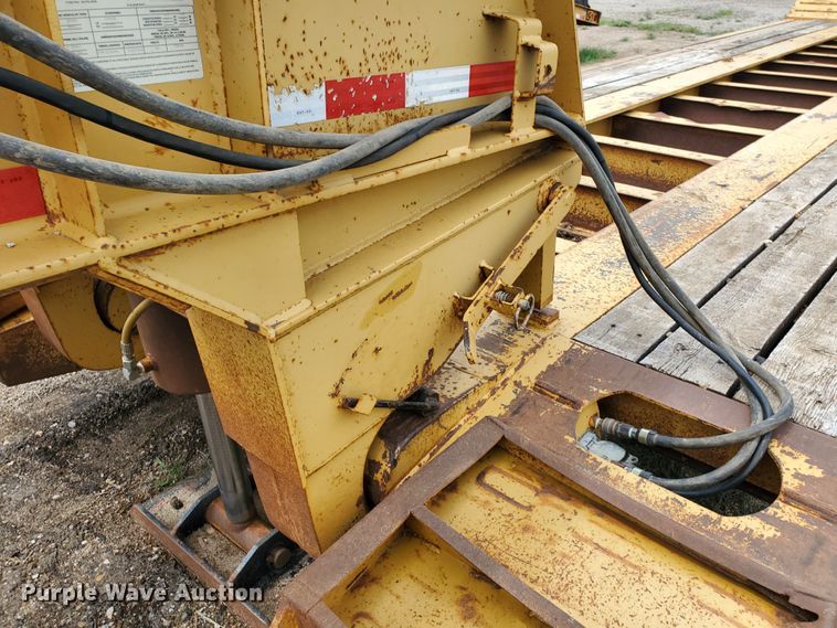 image for item DF7519 2013 Witzco Challenger RG-50 lowboy equipment trailer