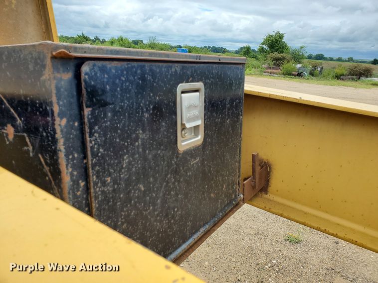 image for item DF7519 2013 Witzco Challenger RG-50 lowboy equipment trailer