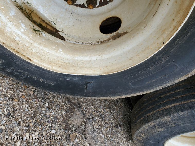 image for item DF7519 2013 Witzco Challenger RG-50 lowboy equipment trailer