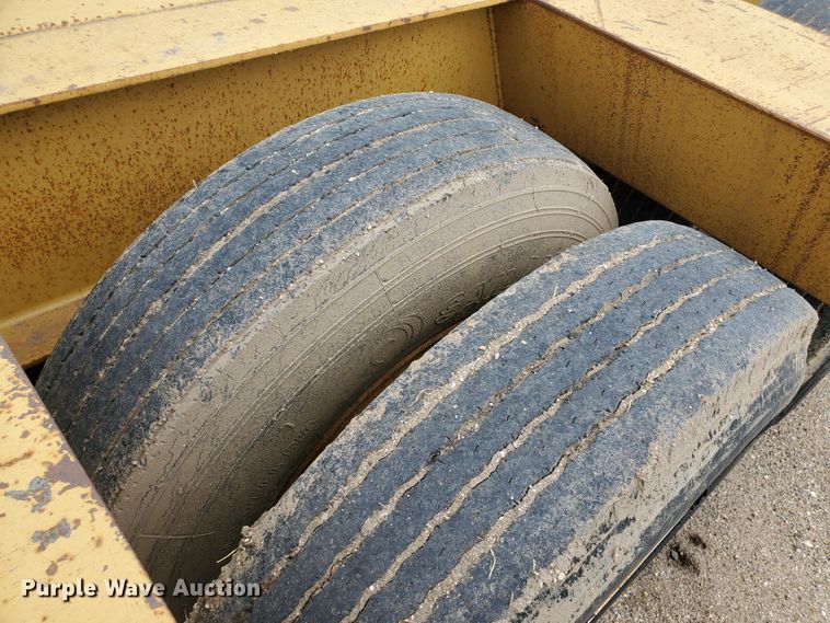 image for item DF7519 2013 Witzco Challenger RG-50 lowboy equipment trailer