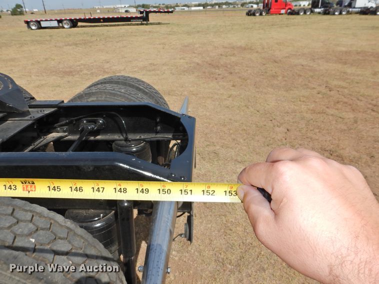 image for item DG1417 2013 Peterbilt 389  semi truck