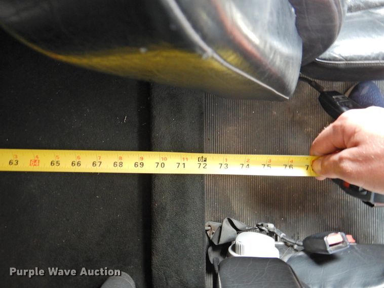 image for item DG1417 2013 Peterbilt 389  semi truck