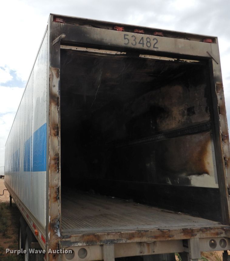 image for item DG1418 2001 Utility Trailers VS2R refrigerated van trailer