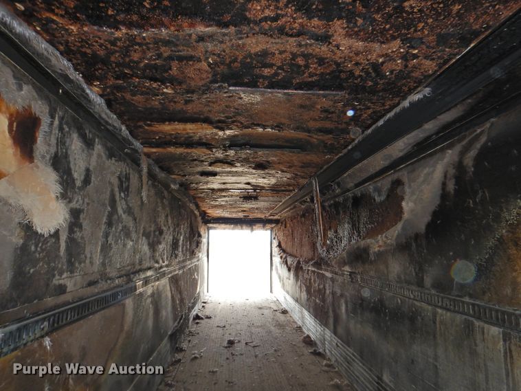 image for item DG1418 2001 Utility Trailers VS2R refrigerated van trailer