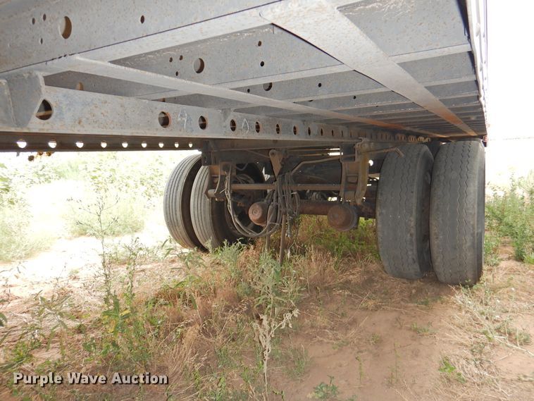 image for item DG1418 2001 Utility Trailers VS2R refrigerated van trailer