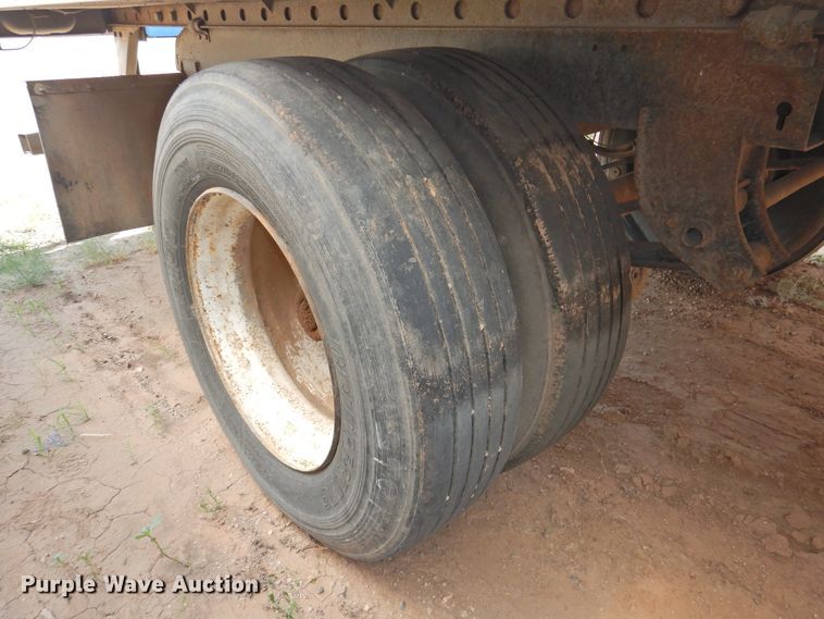 image for item DG1420 1997 Utility Trailers VS2RX refrigerated van trailer