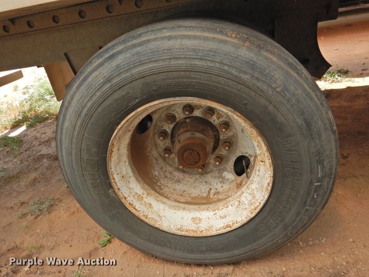 image for item DG1420 1997 Utility Trailers VS2RX refrigerated van trailer