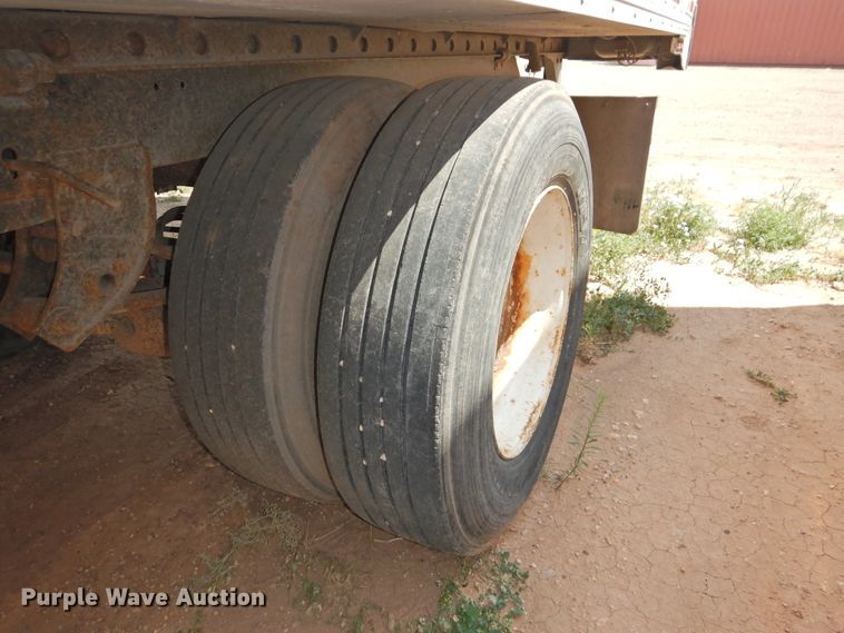 image for item DG1420 1997 Utility Trailers VS2RX refrigerated van trailer