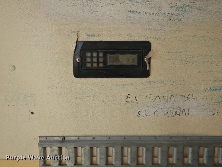 image for item DG1421 2004 Great Dane refrigerated van trailer