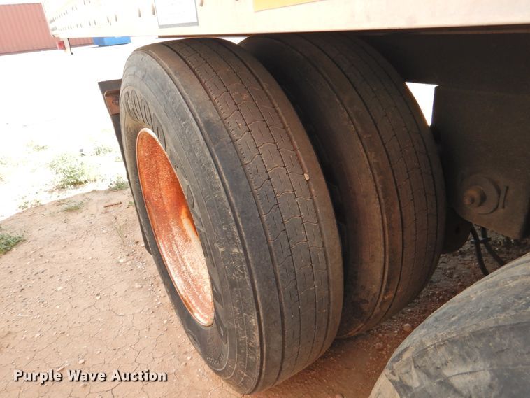 image for item DG1421 2004 Great Dane refrigerated van trailer