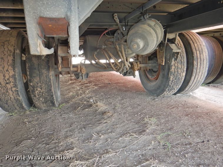 image for item DG1422 2005 Utility Trailers refrigerated van trailer