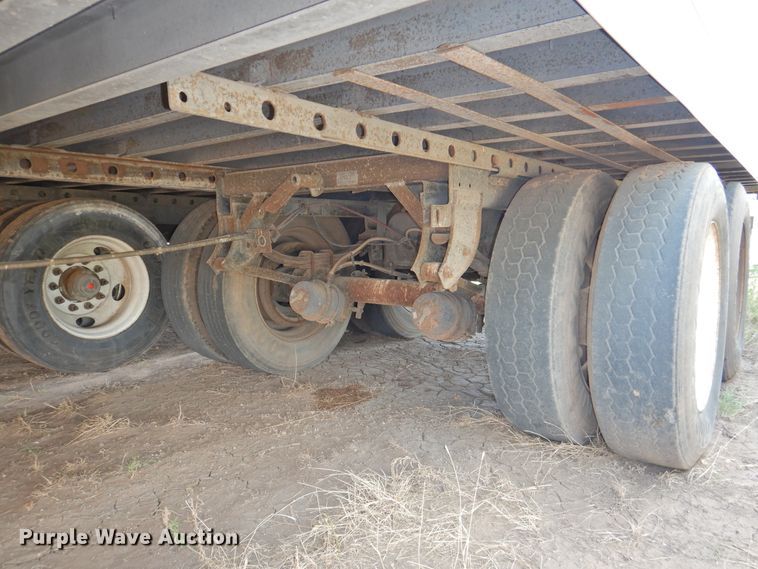 image for item DG1423 2004 Great Dane refrigerated van trailer