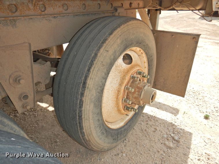 image for item DG1424 1999 Utility Trailers VS2PX refrigerated van trailer