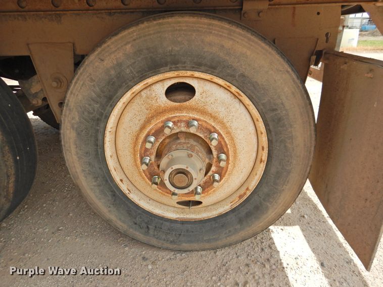 image for item DG1424 1999 Utility Trailers VS2PX refrigerated van trailer