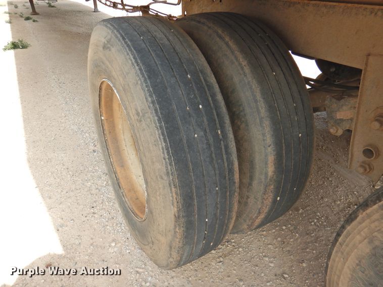 image for item DG1424 1999 Utility Trailers VS2PX refrigerated van trailer