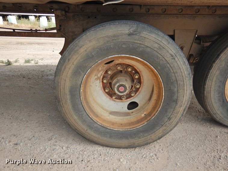 image for item DG1424 1999 Utility Trailers VS2PX refrigerated van trailer