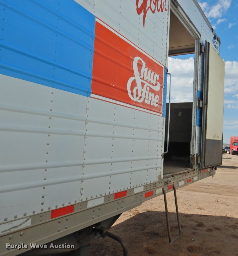 image for item DG1425 2002 Great Dane 7811TZ153 refrigerated van trailer