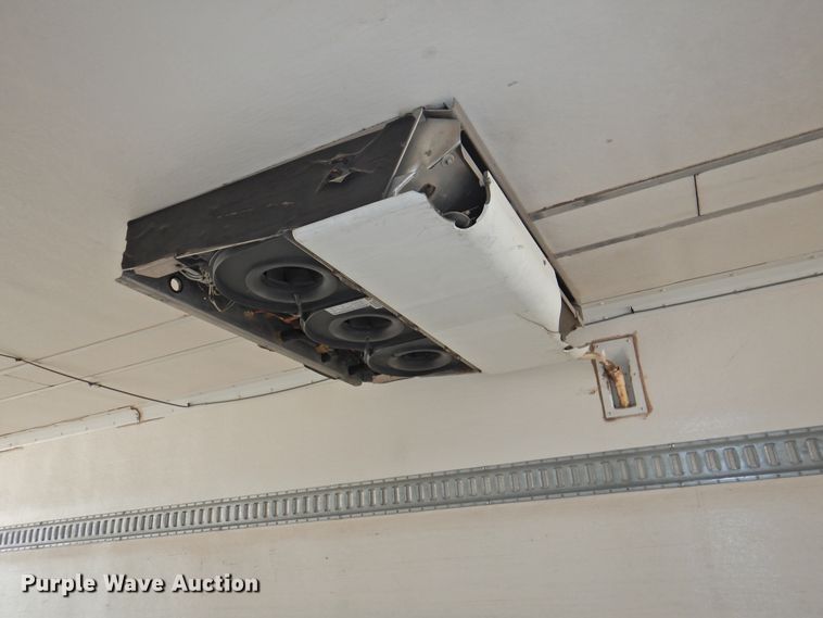 image for item DG1425 2002 Great Dane 7811TZ153 refrigerated van trailer