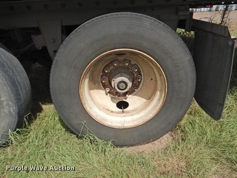 image for item DG1425 2002 Great Dane 7811TZ153 refrigerated van trailer