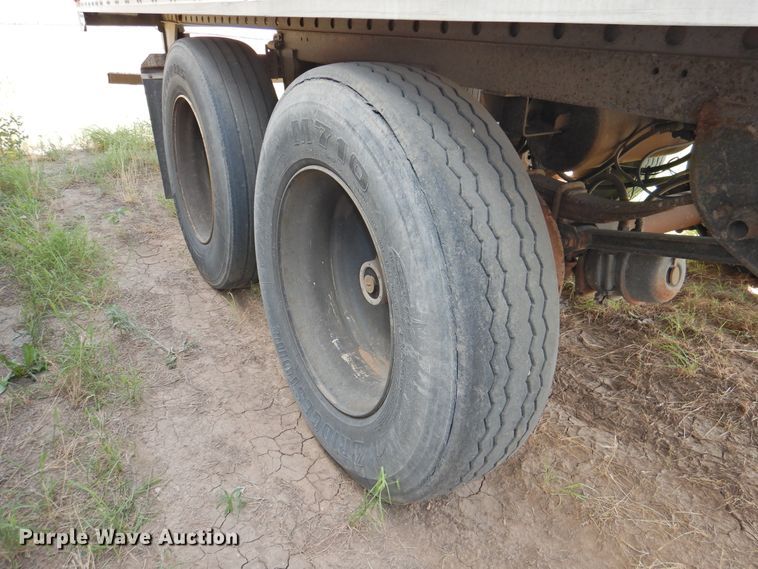 image for item DG1425 2002 Great Dane 7811TZ153 refrigerated van trailer