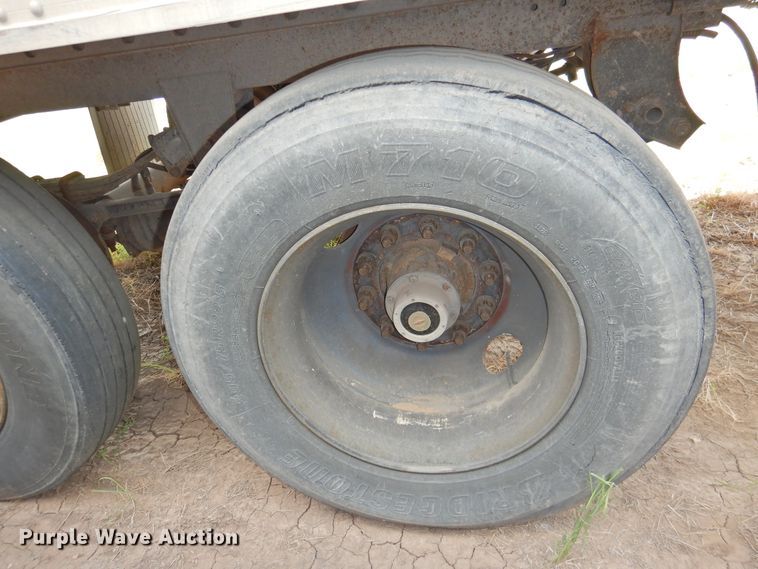 image for item DG1425 2002 Great Dane 7811TZ153 refrigerated van trailer